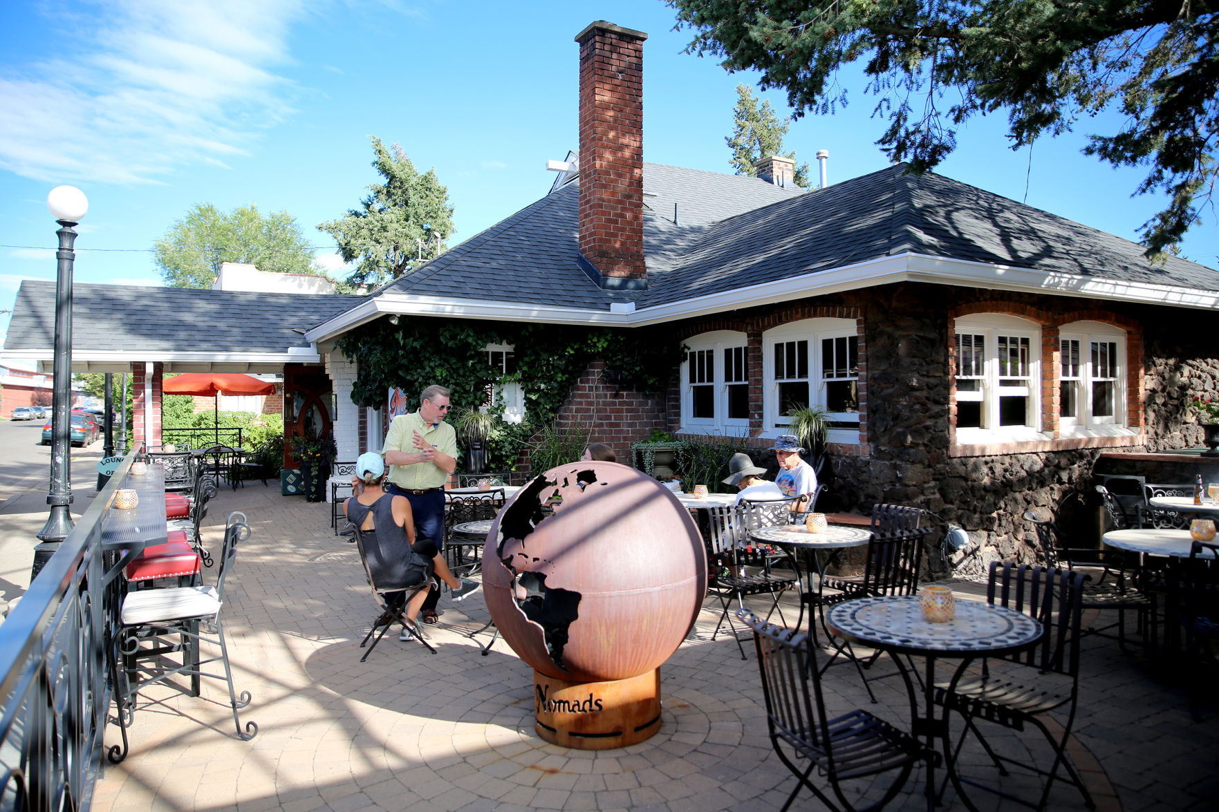 Nomads Global Lounge
